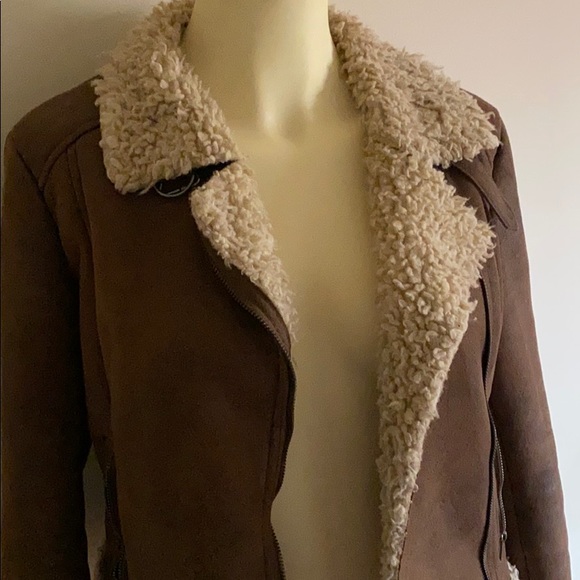 [SOLD]🥺H&M warm fur combo jacket. - Picture 5 of 6